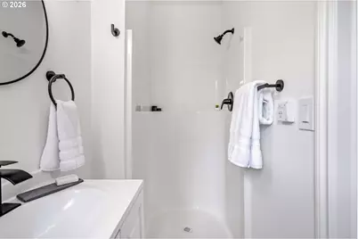 2372 SE 141st Ave, Portland, OR 97233 - Photo 24
