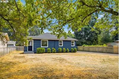 2372 SE 141st Ave, Portland, OR 97233 - Photo 2