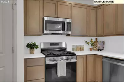 888 S 9th St, Harrisburg, OR 97446 - Photo 12