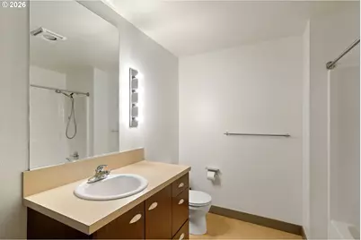 3970 N Interstate Ave #403, Portland, OR 97227 - Photo 22