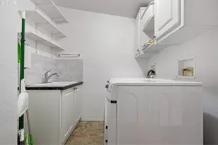 47849 W 2nd St, Oakridge, OR 97463 - Photo 32