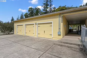 47849 W 2nd St, Oakridge, OR 97463 - Photo 40