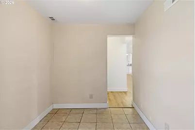 330 NE 1st St, Oakland, OR 97462 - Photo 20
