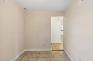 330 NE 1st St, Oakland, OR 97462 - Photo 20