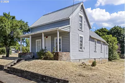330 NE 1st St, Oakland, OR 97462 - Photo 1