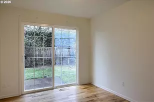 9010 SW Meadow Ln, Portland, OR 97225 - Photo 14