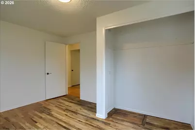 9010 SW Meadow Ln, Portland, OR 97225 - Photo 18