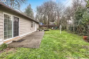 9010 SW Meadow Ln, Portland, OR 97225 - Photo 32