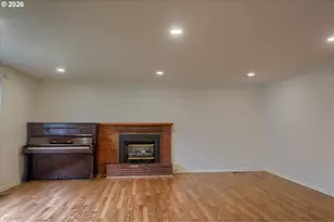 9010 SW Meadow Ln, Portland, OR 97225 - Photo 6