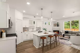 18945 SW Hazelwood Ln, Beaverton, OR 97078 - Photo 10