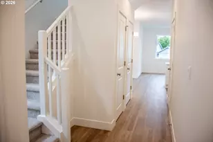 18945 SW Hazelwood Ln, Beaverton, OR 97078 - Photo 2