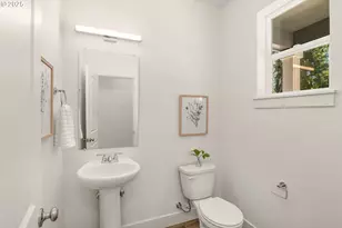 18945 SW Hazelwood Ln, Beaverton, OR 97078 - Photo 16