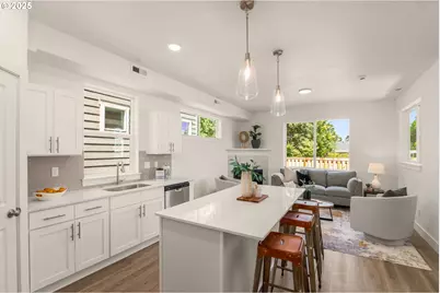 18945 SW Hazelwood Ln #L-7, Beaverton, OR 97078 - Photo 4