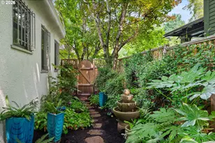 128 NE 43rd Ave, Portland, OR 97213 - Photo 32