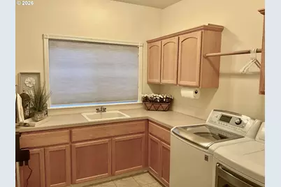 22002 NE Lachenview Ln, Fairview, OR 97024 - Photo 24