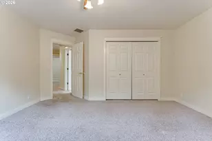 3926 Shasta View St, Eugene, OR 97405 - Photo 36