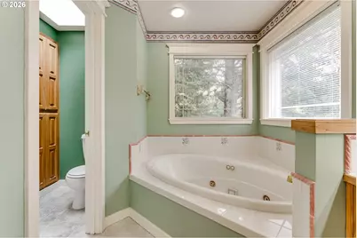 3926 Shasta View St, Eugene, OR 97405 - Photo 32