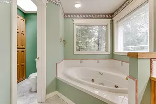 3926 Shasta View St, Eugene, OR 97405 - Photo 32