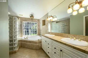 759 SW Carmen Heights Dr, Dundee, OR 97115 - Photo 18