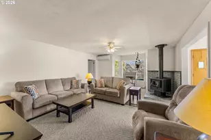710 11th St, Oregon City, OR 97045 - Photo 6