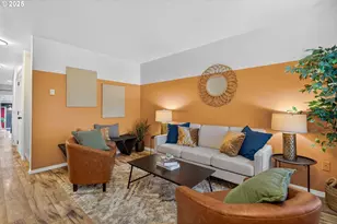 6689 N Columbia Way, Portland, OR 97203 - Photo 6