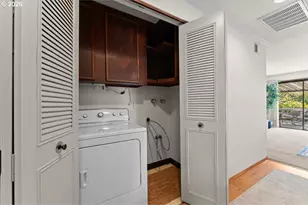 15565 SW 109th Ave, Portland, OR 97224 - Photo 34