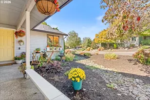 15565 SW 109th Ave, Portland, OR 97224 - Photo 4
