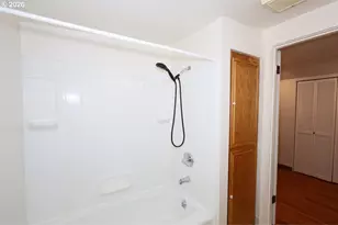 226 SE 76th Ave, Portland, OR 97215 - Photo 24