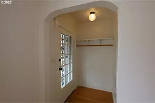 226 SE 76th Ave, Portland, OR 97215 - Photo 2