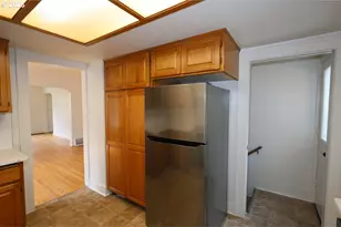 226 SE 76th Ave, Portland, OR 97215 - Photo 10
