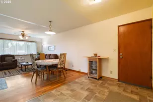 2707 NE 123rd Ave, Portland, OR 97230 - Photo 8