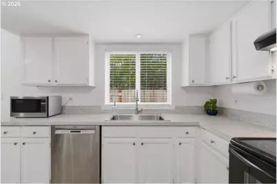 8146 SW Lori Way, Beaverton, OR 97007 - Photo 12
