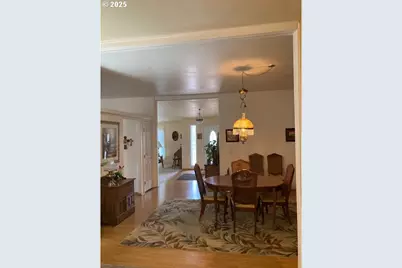 2978 NE Privado Ct, Roseburg, OR 97470 - Photo 6