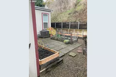 2978 NE Privado Ct, Roseburg, OR 97470 - Photo 30