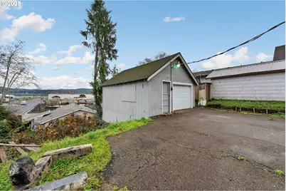 1392 N 8th St, Coos Bay, OR 97420 - Photo 36