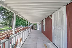 4750 Franklin Blvd, Eugene, OR 97403 - Photo 30