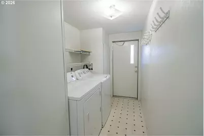 4750 Franklin Blvd #F1, Eugene, OR 97403 - Photo 20