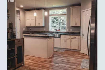 840 SE Mountain View Dr, Cascade Locks, OR 97014 - Photo 6