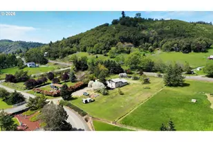 176 Homestead Dr, Myrtle Creek, OR 97457 - Photo 42