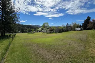 176 Homestead Dr, Myrtle Creek, OR 97457 - Photo 6