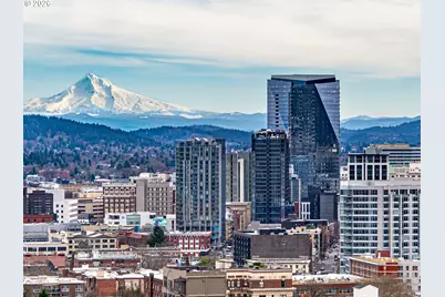 550 SW 10th Ave #2407, Portland, OR 97205 - Photo 2