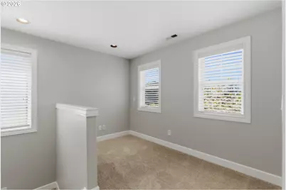 18318 SW Florendo Ln, Beaverton, OR 97007 - Photo 18