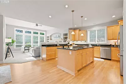 18318 SW Florendo Ln, Beaverton, OR 97007 - Photo 14