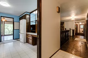 37035 Parsons Creek Rd, Springfield, OR 97478 - Photo 10