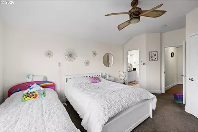 15621 SW Bristlecone Way, Portland, OR 97223 - Photo 32