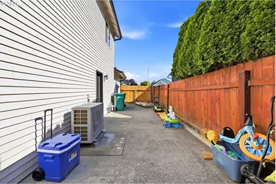 2016 SW Cerise Way, Troutdale, OR 97060 - Photo 38