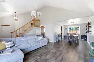 2016 SW Cerise Way, Troutdale, OR 97060 - Photo 14