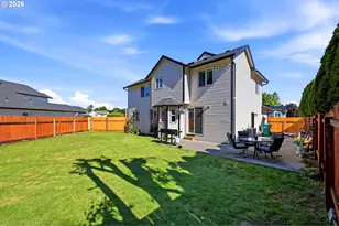 2016 SW Cerise Way, Troutdale, OR 97060 - Photo 2