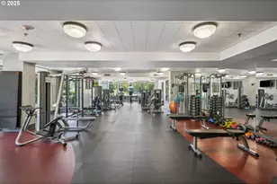 1260 NW Naito Pkwy, Portland, OR 97209 - Photo 20