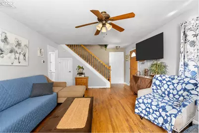 7005 SE 66th Ave, Portland, OR 97206 - Photo 2